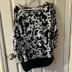 Fashion bug bat wing top